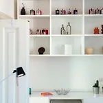 Flipping Flat - By Myhomeincomo アパート