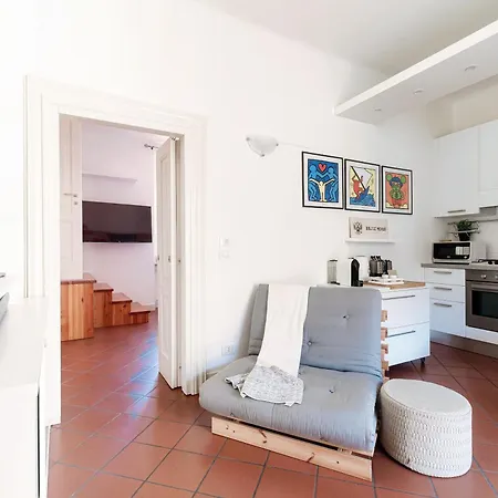 Flipping Flat - By Myhomeincomo * كومو