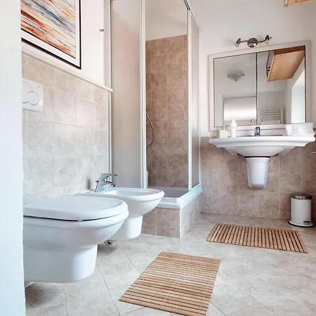 Flipping Flat - By Myhomeincomo