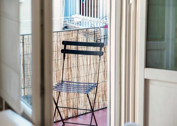 Flipping Flat - By Myhomeincomo アパート *