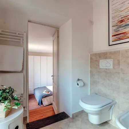 Flipping Flat - By Myhomeincomo *