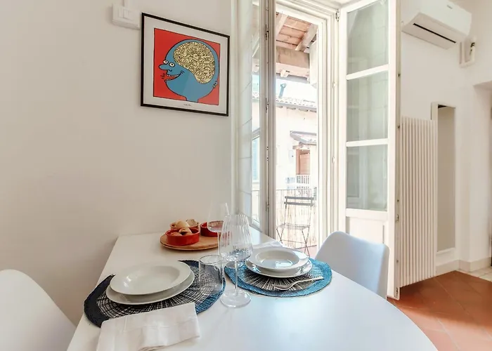 Flipping Flat - By Myhomeincomo Appartement