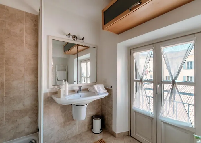 Appartement Flipping Flat - By Myhomeincomo